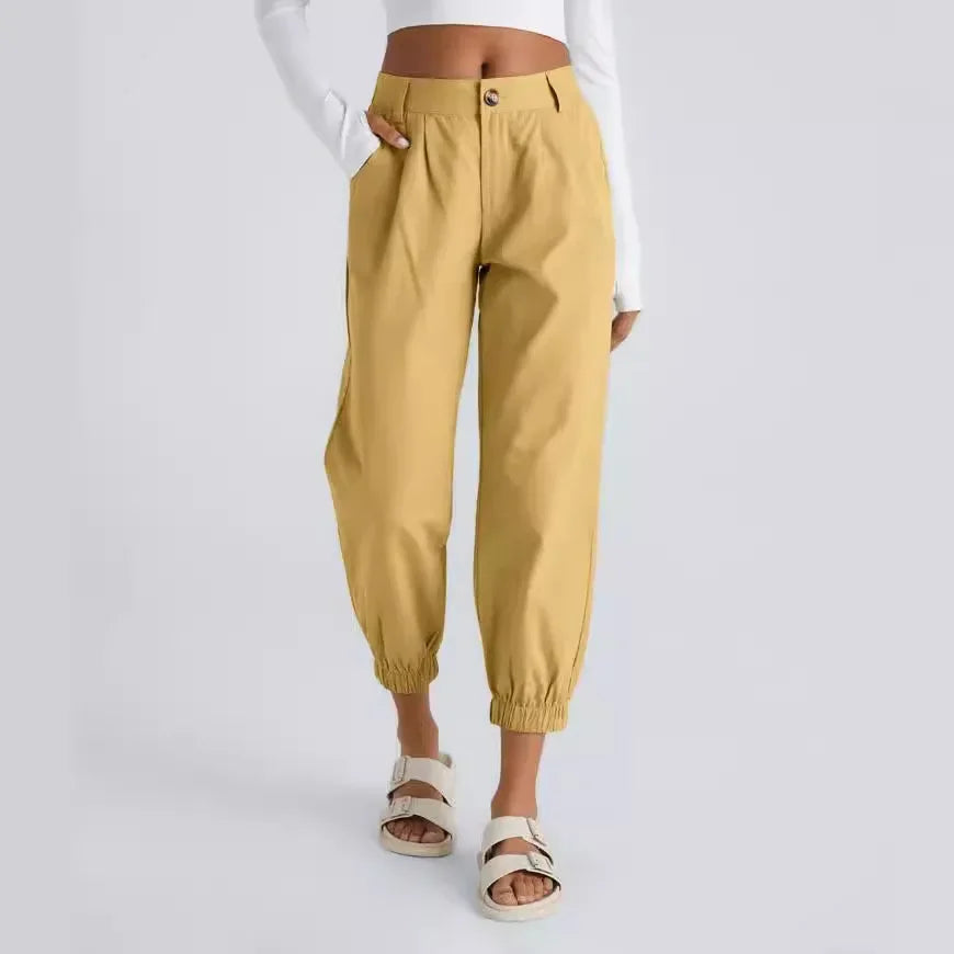 Nina Blenz Tapered Pants