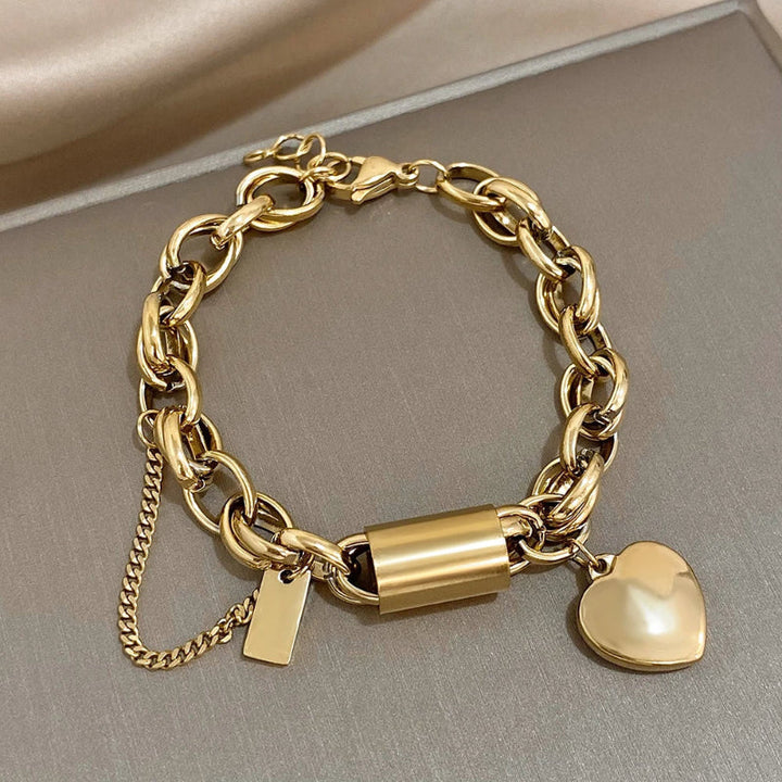 Amara Twisted Chain Heart Bracelet