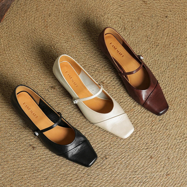 Marlen Noir Leather Pumps