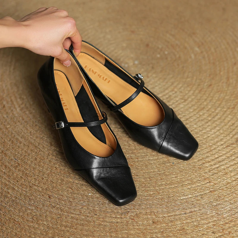 Marlen Noir Leather Pumps