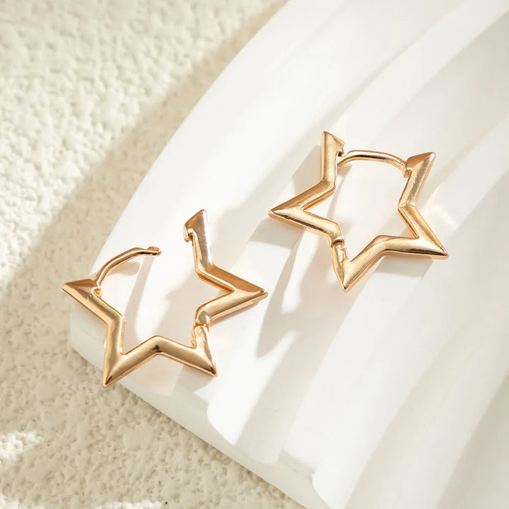 Elaris Star Earrings