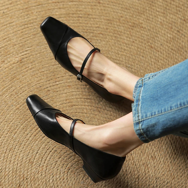 Marlen Noir Leather Pumps