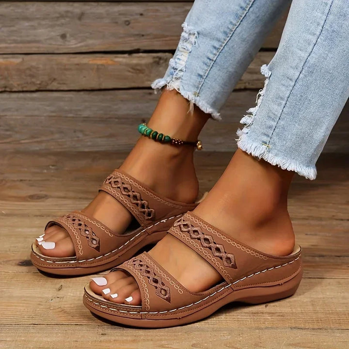 Ciela Flat Sandals