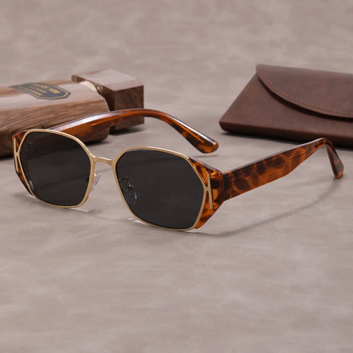 Belair Retro Oval Sunglasses