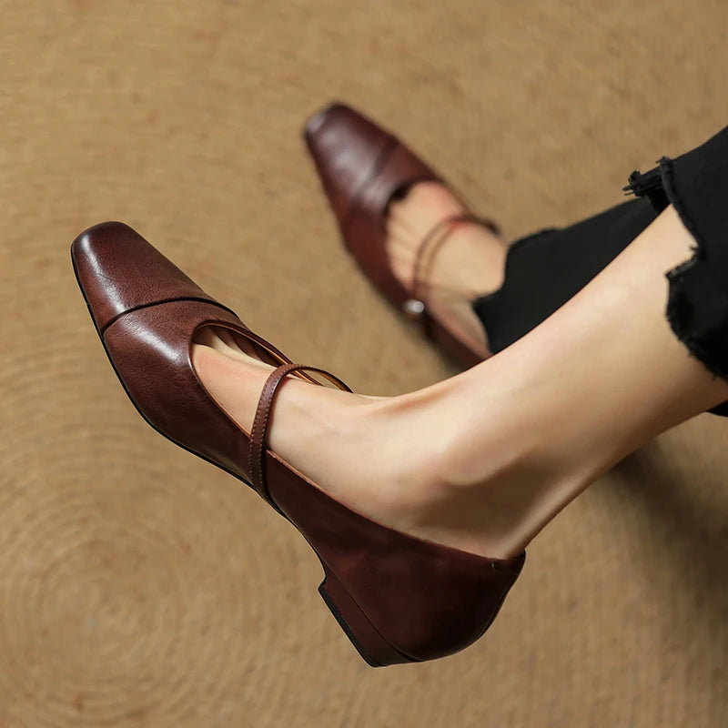 Marlen Noir Leather Pumps