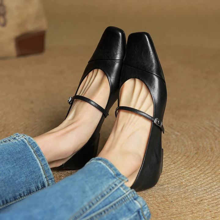 Marlen Noir Leather Pumps