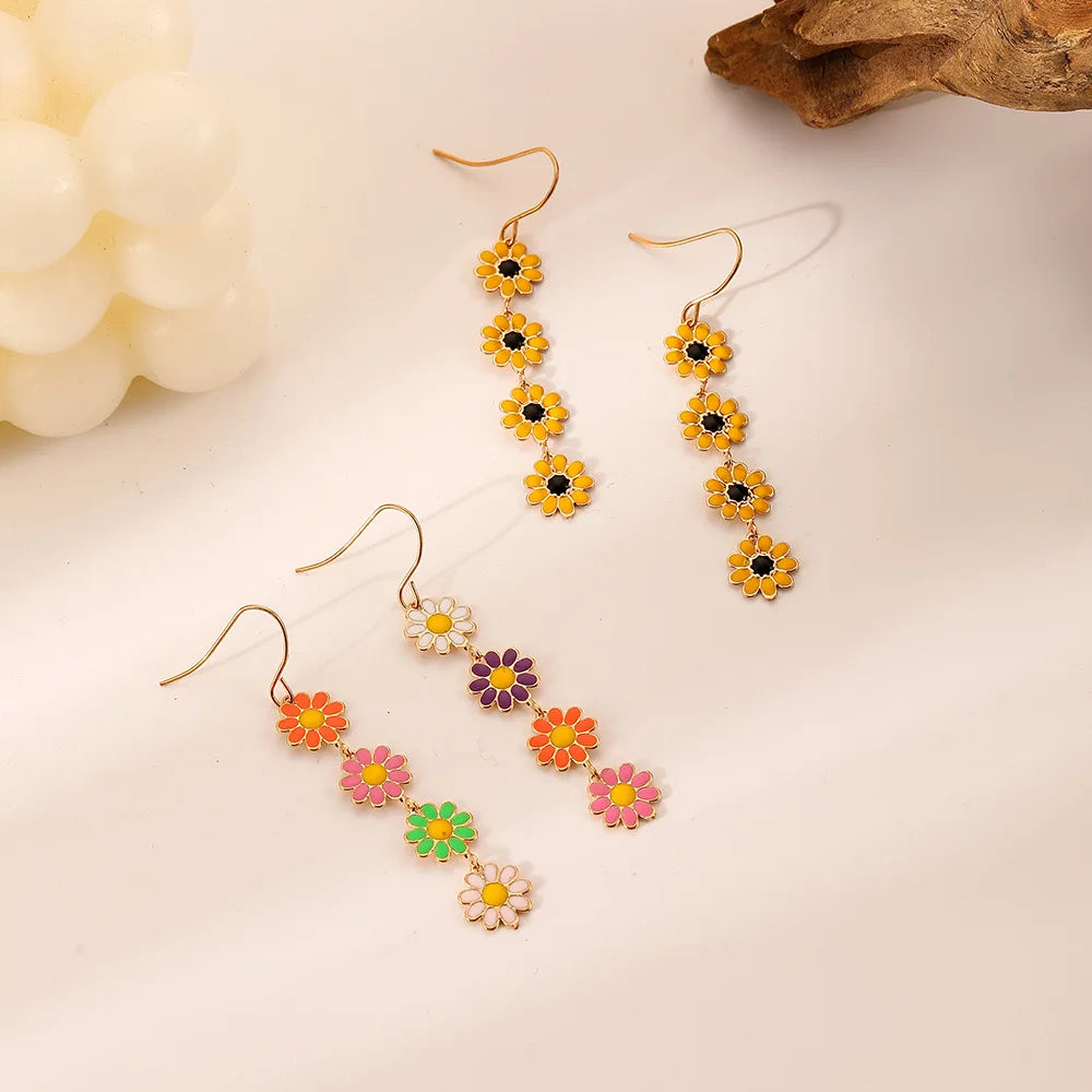 Bloomline Daisy Earrings