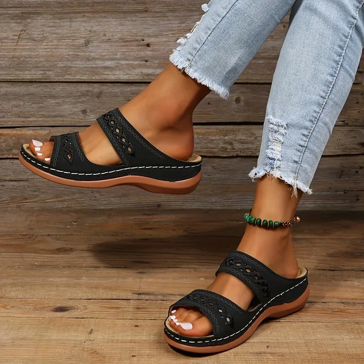 Ciela Flat Sandals