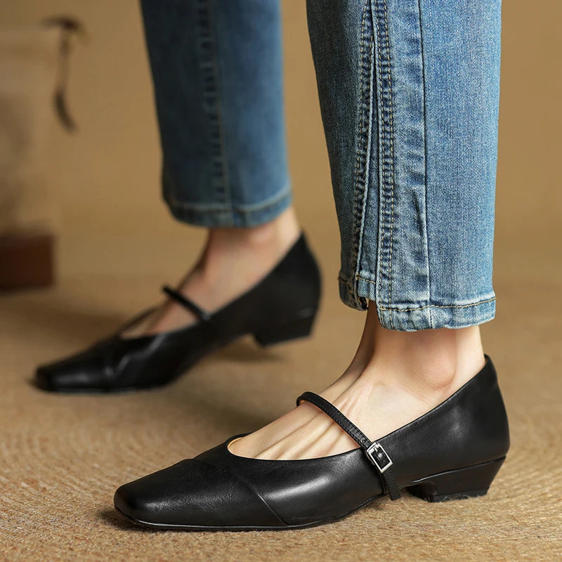 Marlen Noir Leather Pumps