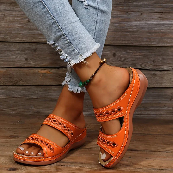 Ciela Flat Sandals