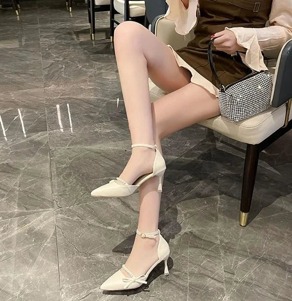Esmée Pearly Bow Heels