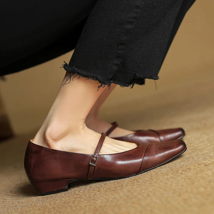 Marlen Noir Leather Pumps