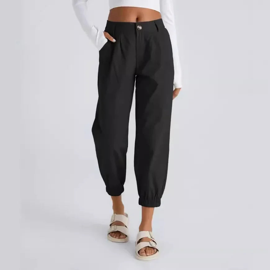 Nina Blenz Tapered Pants
